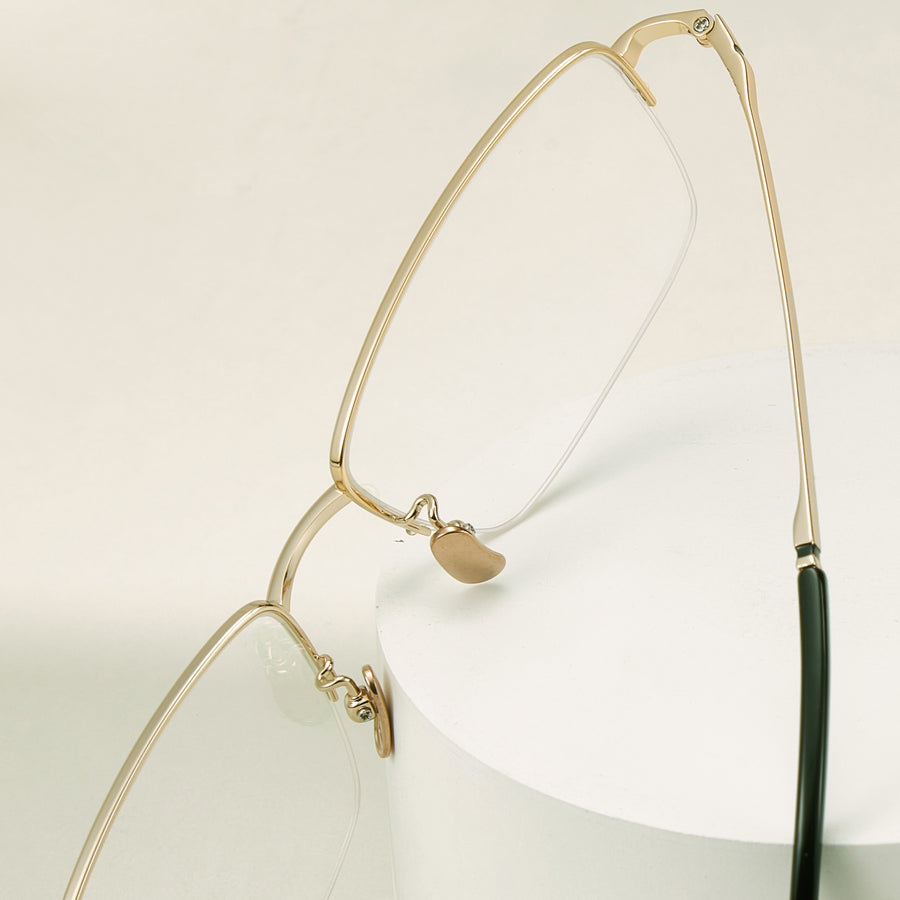 Rechteckige Brillen EF1069 - Weite Fassungen für Männer mit größeren Köpfen