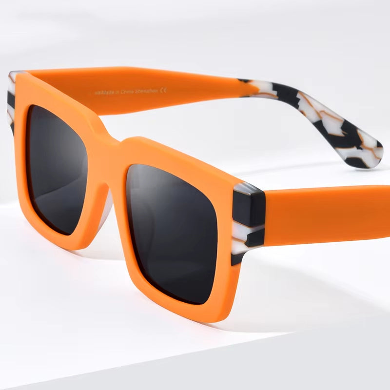 Quadratische Sonnenbrillen BRS1079