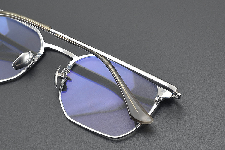 Quadratische Brillen TG1044