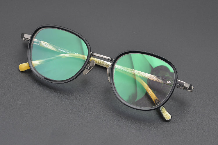 Quadratische Brillen MW1082