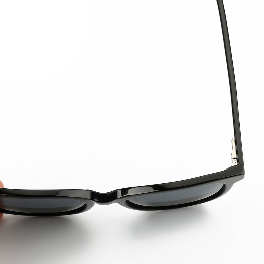 Quadratische Sonnenbrillen YS1010