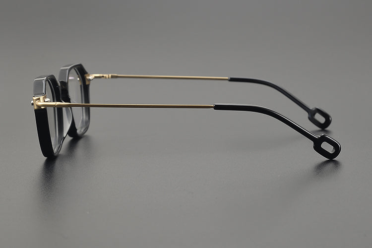 Quadratische Brillen TG1012